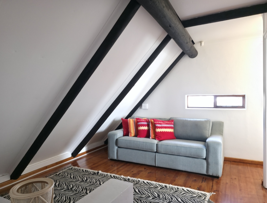 5 Bedroom Property for Sale in Wavecrest Eastern Cape